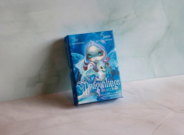 Signed Copies of the Dragonlings Oracle Are Here (a Month Before the Official US Release!)